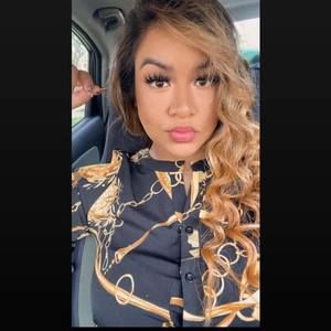 Meet your Posher, Kassandra